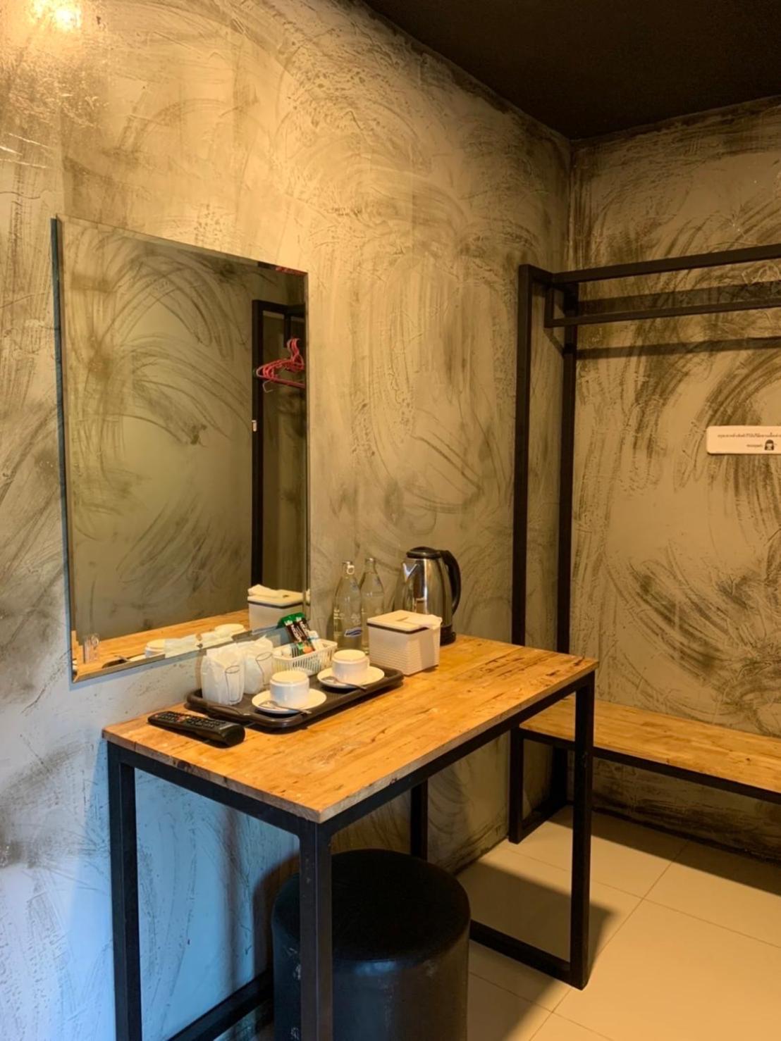 Dm Inn Khon Kaen Exteriör bild